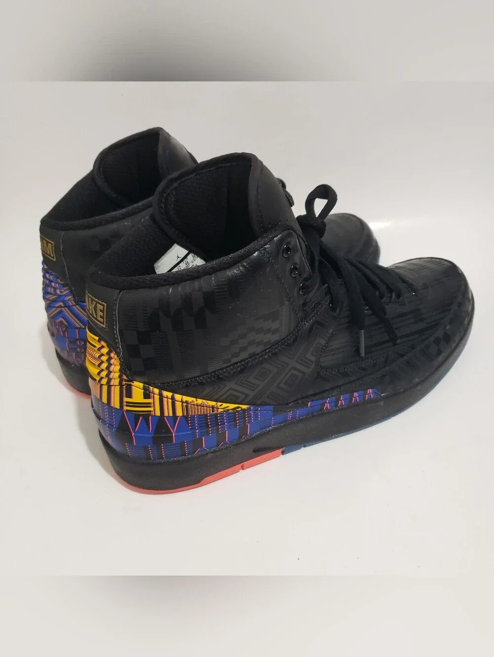 Air Jordan 2 Retro BHM Black History Month 2019 M’s Size 12 BQ7618-007 Well Kept
